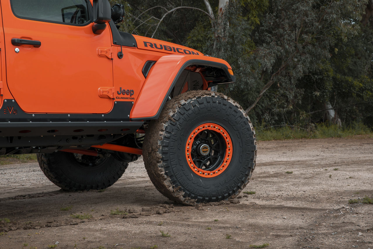 2019 Jeep Gladiator - KMC GRENADE CRAWL BEADLOCK - Black | Wheel Pros